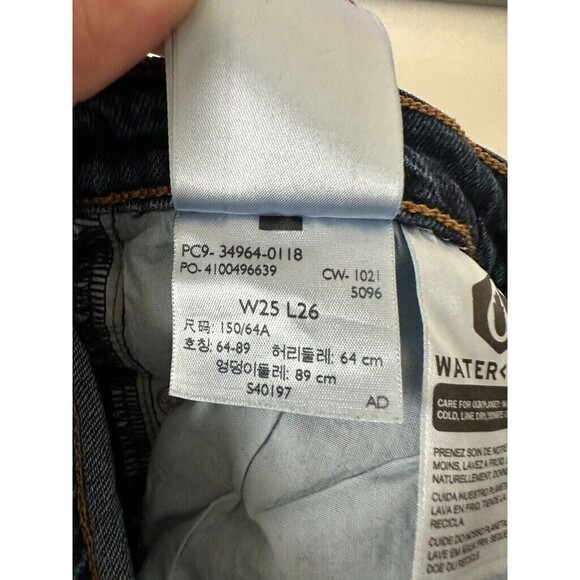 Levi's Wedgie Straight Button Fly Medium Wash Blue Jeans High Rise Women's 25 - Picture 10 of 10